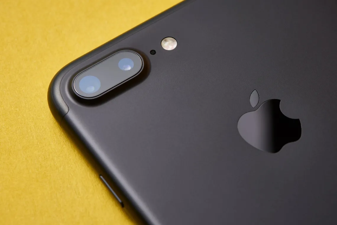 iPhone iPhone